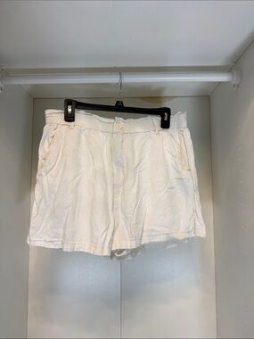 Aeropostale Cream Soft Shorts Size XL